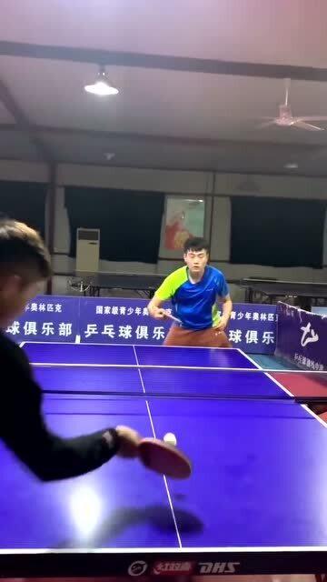 乒乓球反手拉球教学视频,视频教学精华回顾